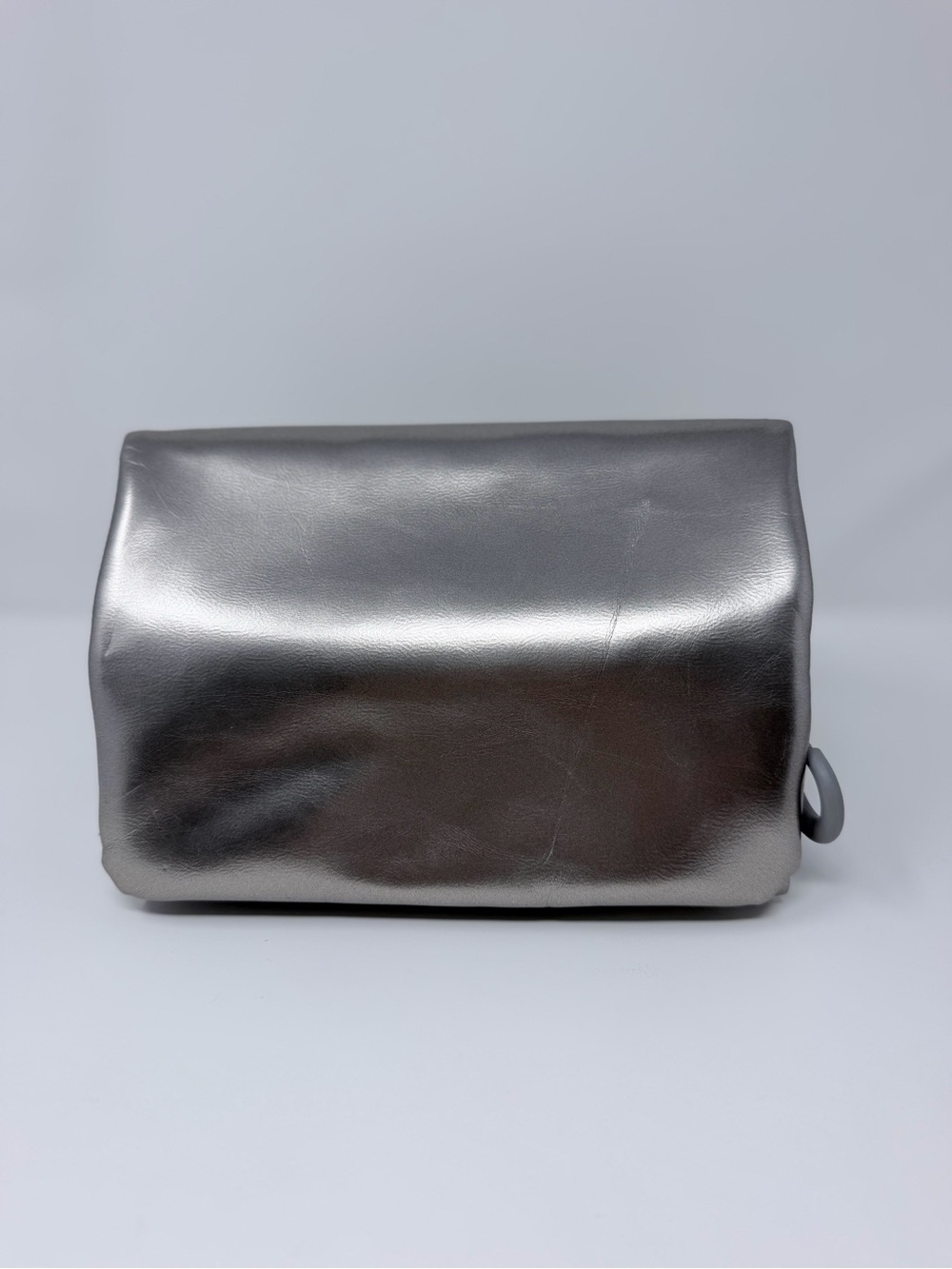 HOBO Metallic Silver Jewelry Organizer Travel Case Fold-Out Zip Pouches